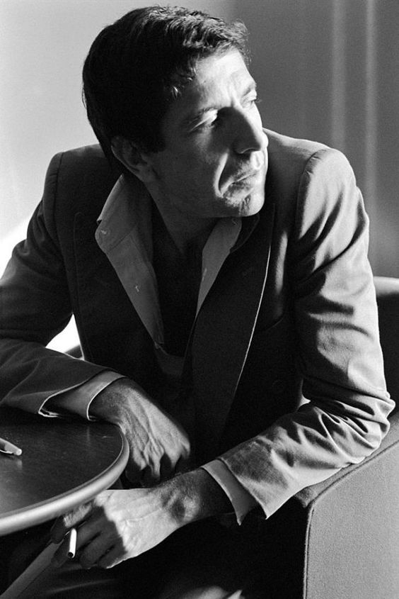 دانلود آهنگ EVERYBODY KNOWS از LEONARD COHEN