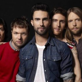 دانلود آهنگ Girls Like You از Maroon 5 